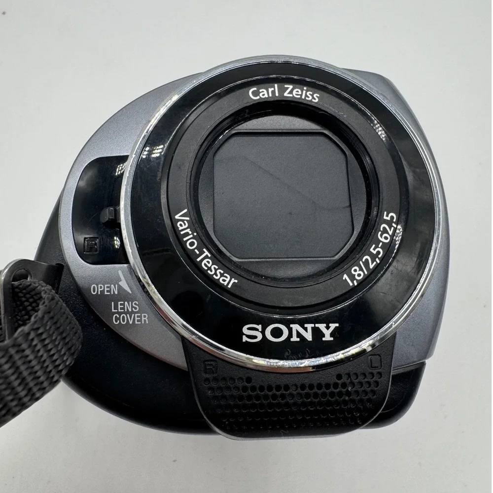 Sony Handycam DCR-SR82 60GB HDD Digital Camcorder Silver For Parts Repair
